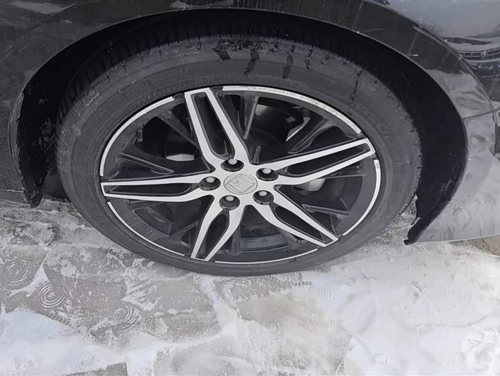 Фото 6 - Honda Accord