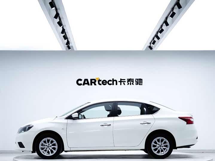 Фото 2 - Nissan Sylphy