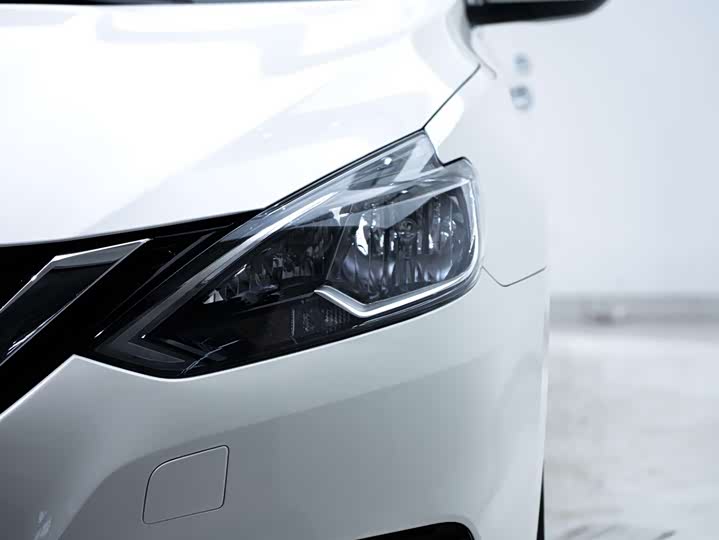 Фото 4 - Nissan Sylphy