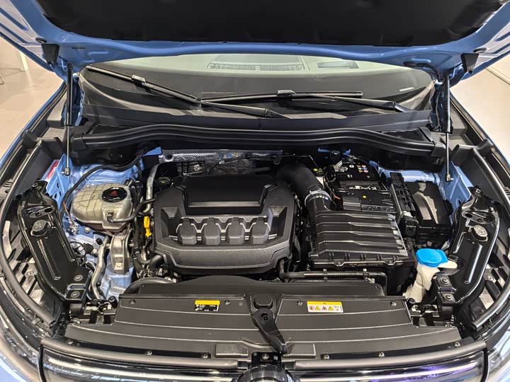 Фото 9 - Volkswagen Tiguan L Pro