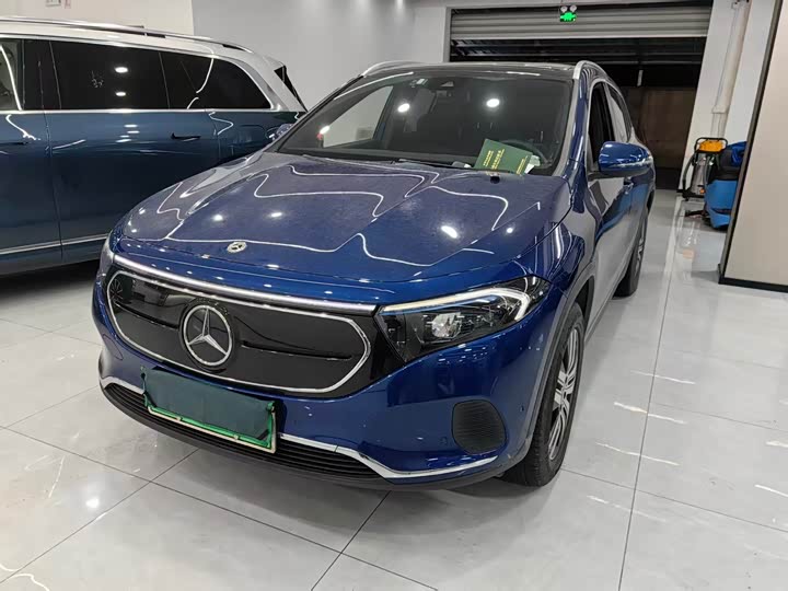 Фото 1 - Mercedes-Benz EQA