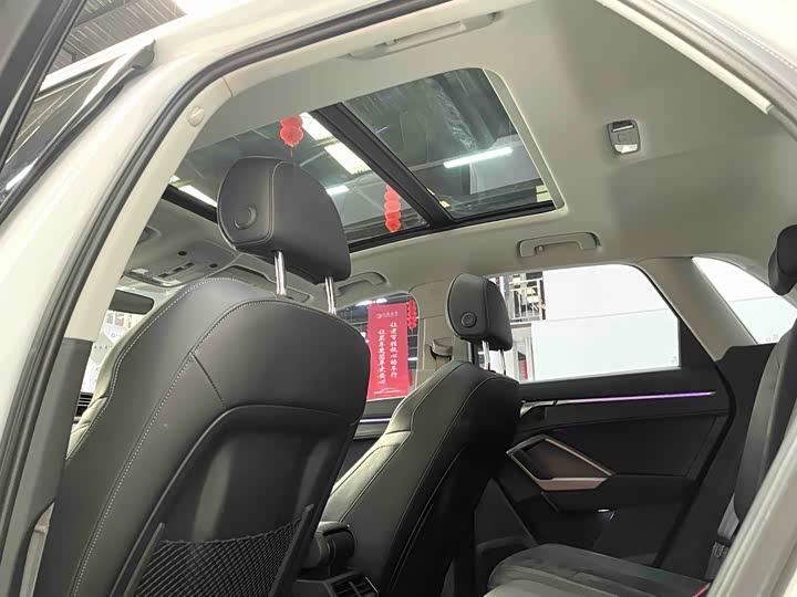 Фото 4 - Audi Q3