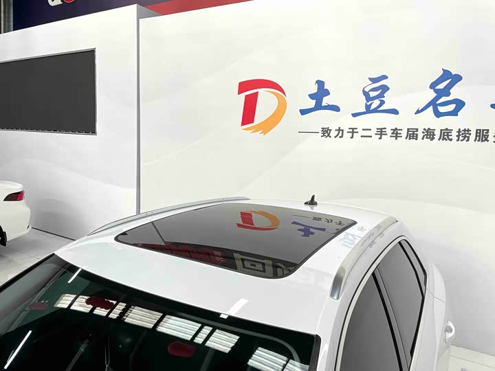 Фото 5 - Audi Q3