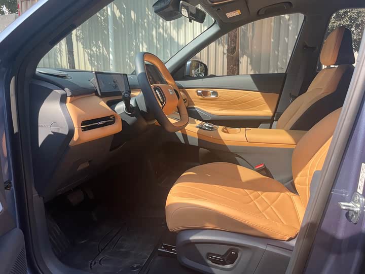 Фото 4 - Geely Galaxy Starship 7