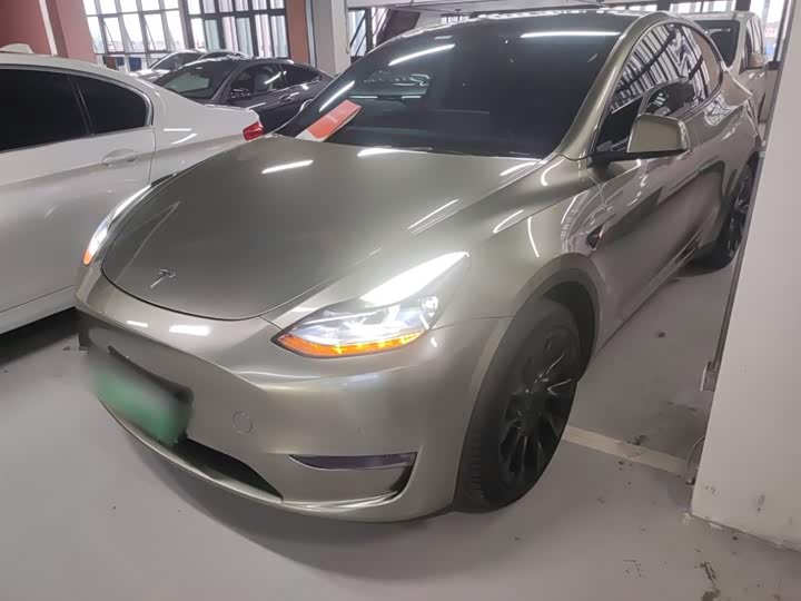 Фото 1 - Tesla Model Y