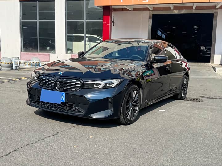 Фото 1 - BMW 3 Series