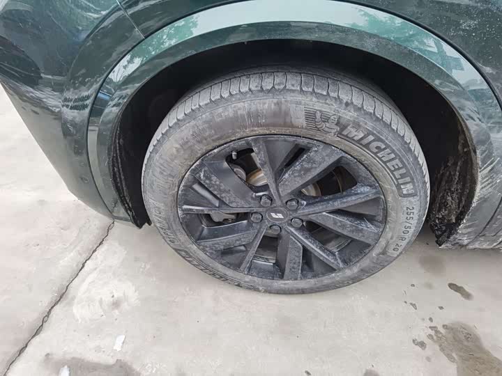 Фото 5 - LiXiang L8