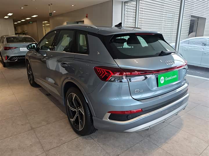 Фото 5 - Audi Q4 e-tron