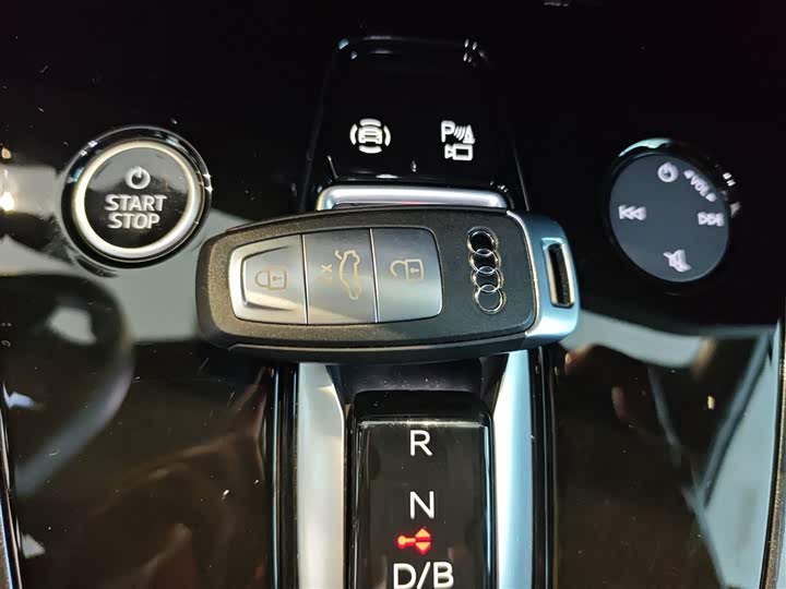 Фото 9 - Audi Q4 e-tron