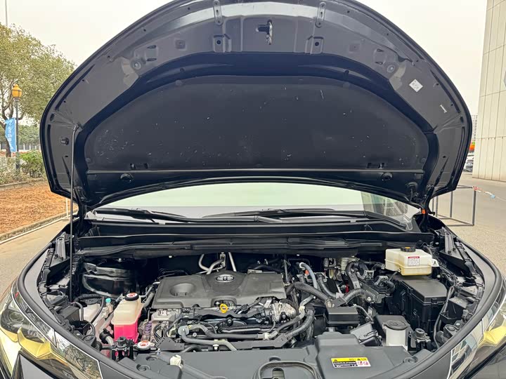 Фото 9 - Toyota Granvia