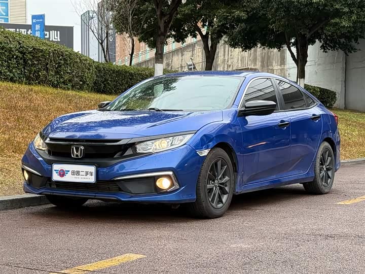 Фото 1 - Honda Civic