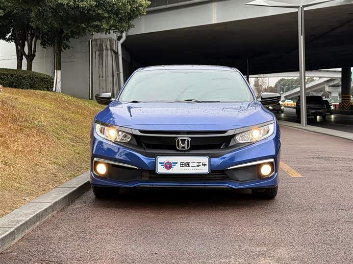 Фото 2 - Honda Civic
