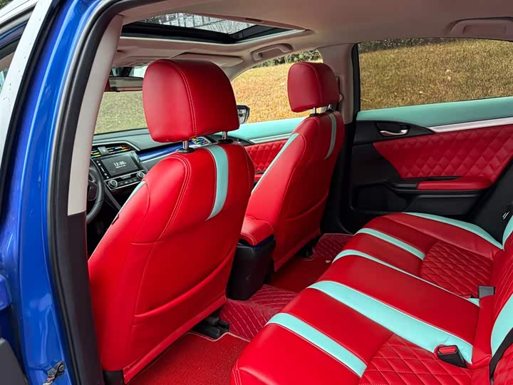 Фото 9 - Honda Civic