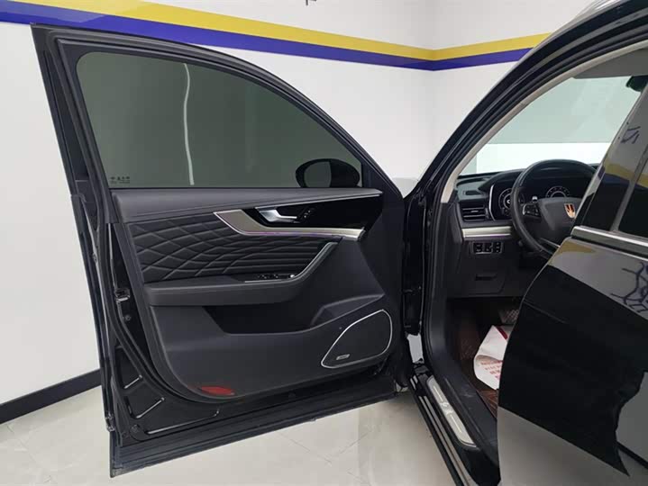 Фото 7 - Hongqi HS5