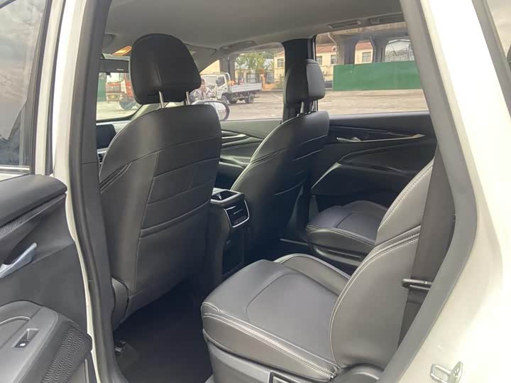 Фото 9 - Maxus G50