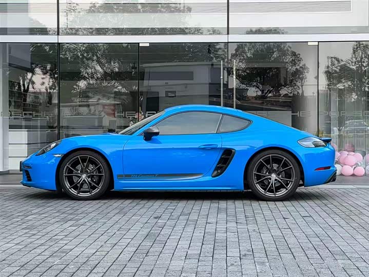 Фото 2 - Porsche 718