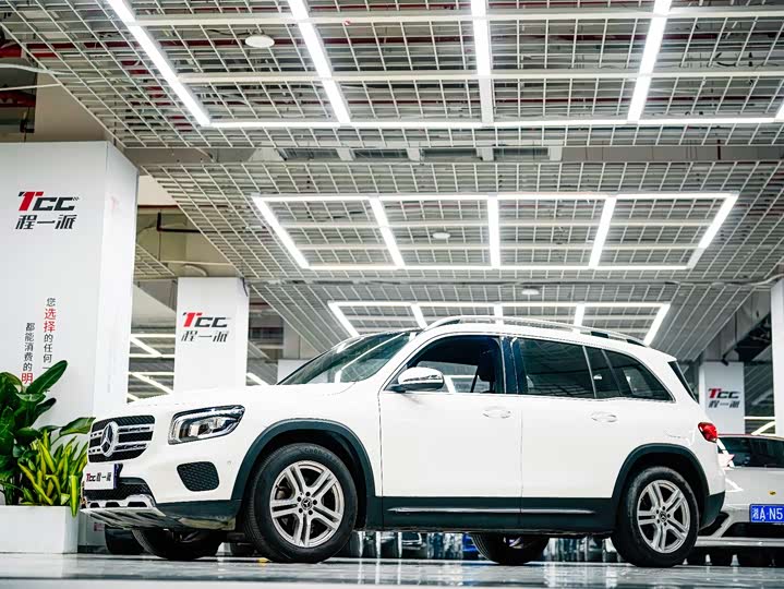 Фото 3 - Mercedes-Benz GLB-Class