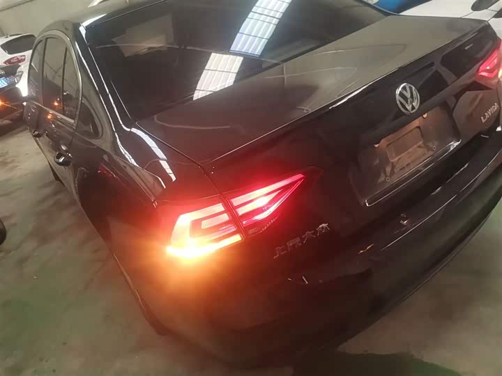 Фото 5 - Volkswagen Lavida