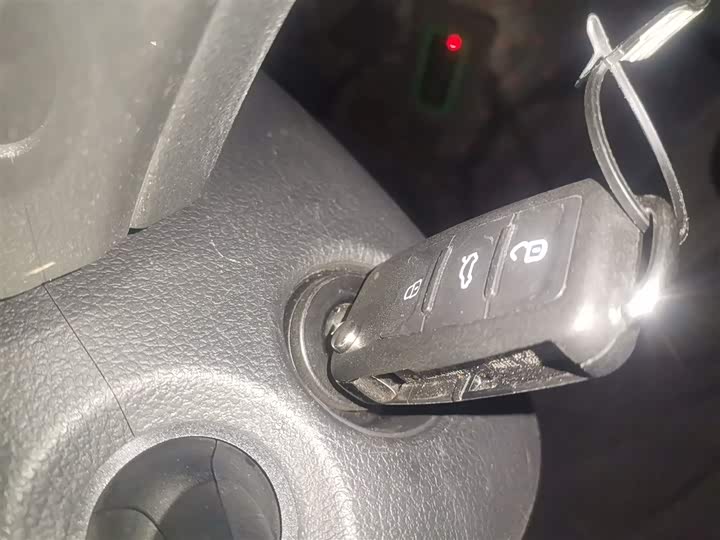 Фото 9 - Volkswagen Lavida