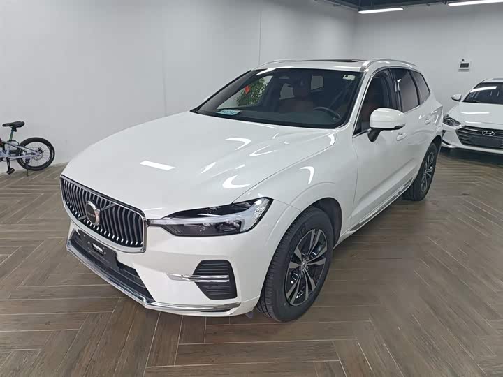 Фото 2 - Volvo XC60
