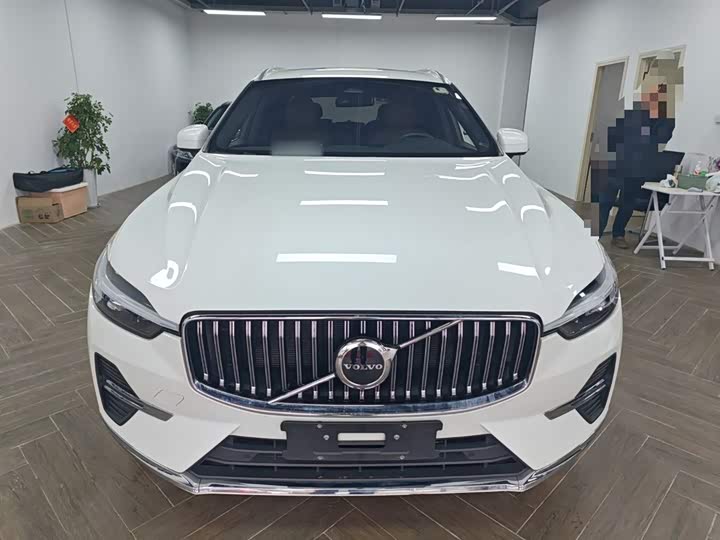 Фото 3 - Volvo XC60