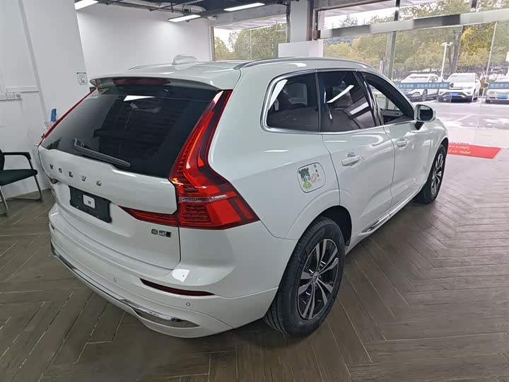 Фото 7 - Volvo XC60