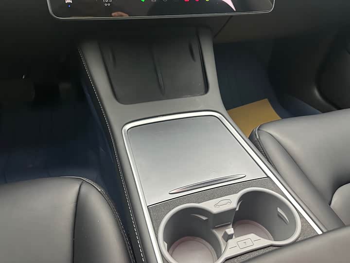 Фото 9 - Tesla Model 3