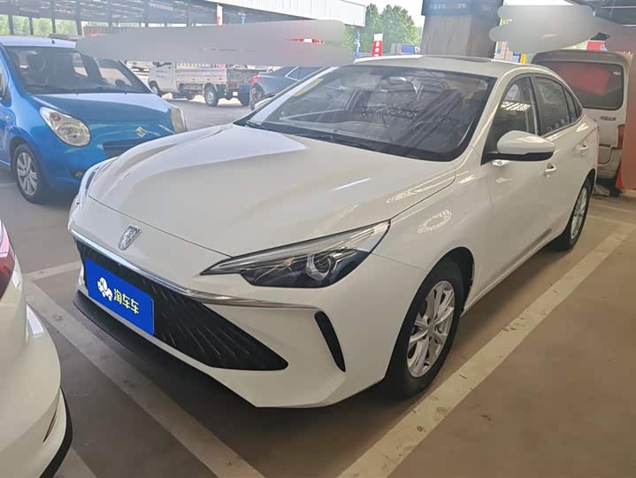 Фото 1 - Roewe i5