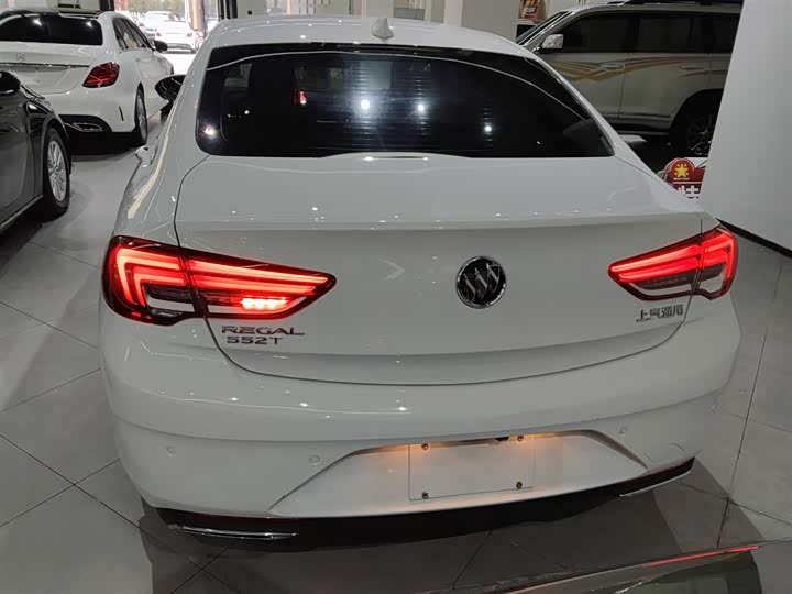 Фото 6 - Buick Regal