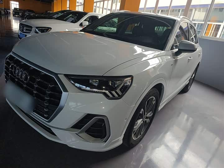 Фото 1 - Audi Q3