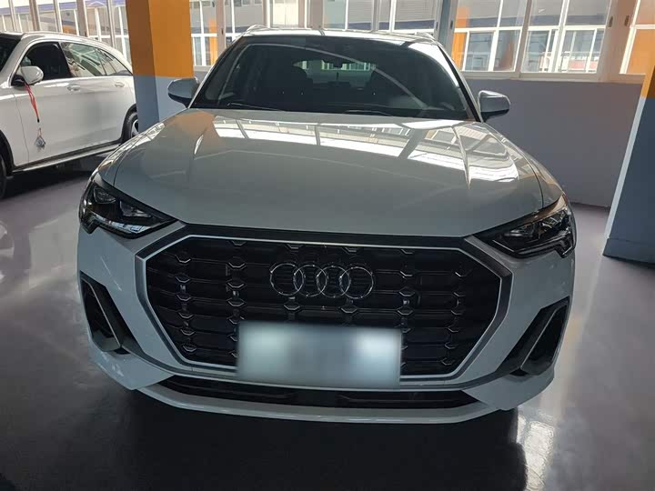Фото 3 - Audi Q3