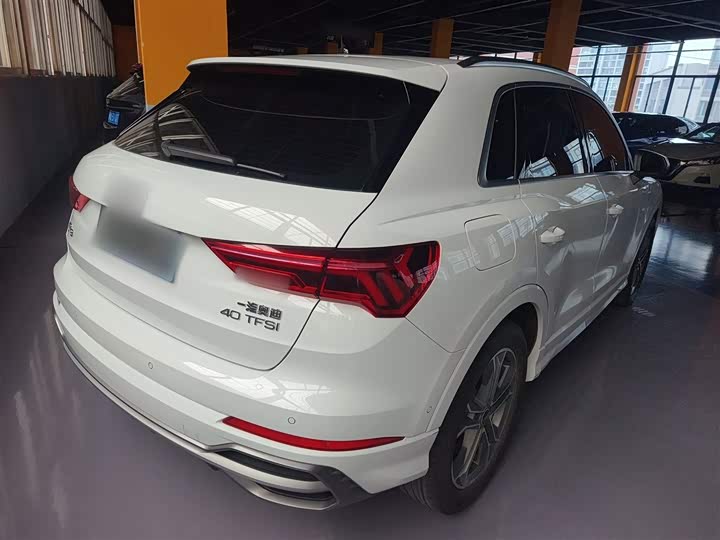 Фото 7 - Audi Q3