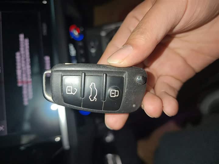 Фото 9 - Audi Q3