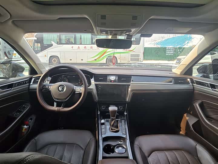 Фото 6 - Volkswagen Phideon