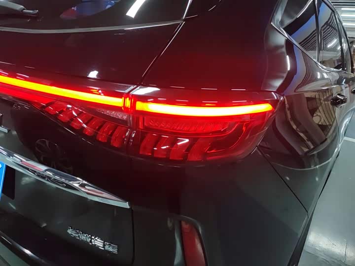 Фото 8 - Haval H6