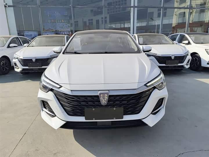 Фото 3 - Roewe i6 Max EV