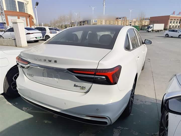 Фото 7 - Roewe i6 Max EV