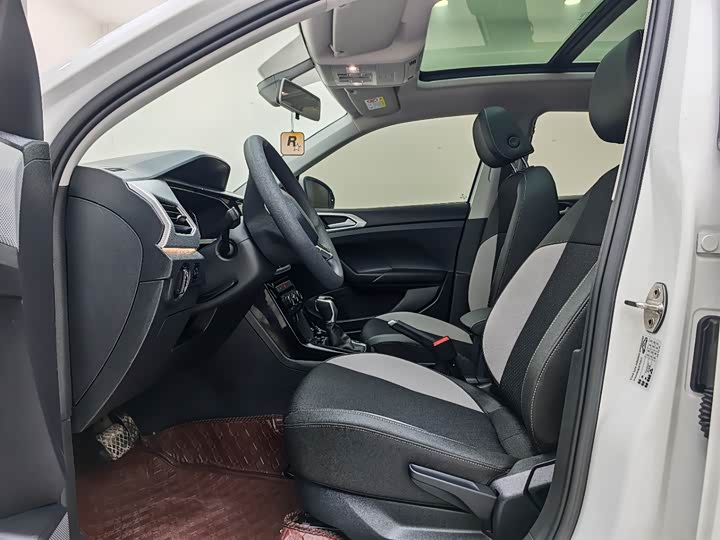 Фото 4 - Volkswagen Tacqua