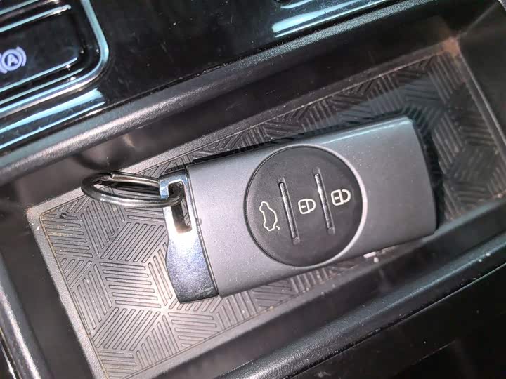 Фото 9 - Exeed LX C-DM Hybrid