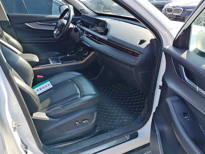 Фото 8 - Exeed LX C-DM Hybrid