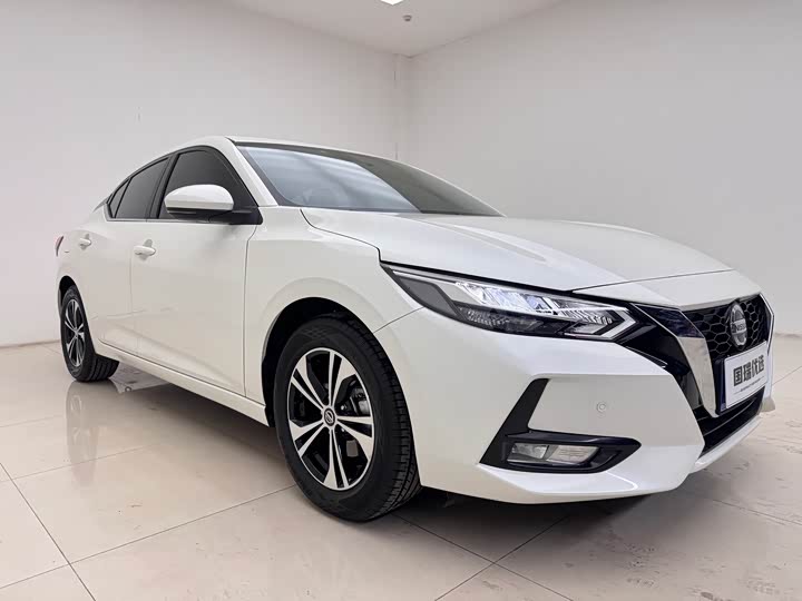 Фото 3 - Nissan Sylphy