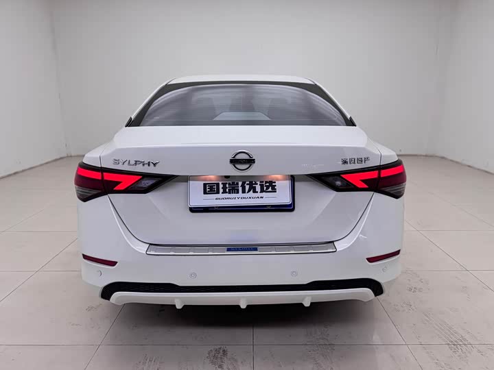 Фото 5 - Nissan Sylphy
