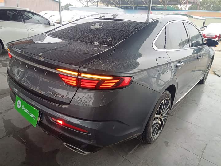 Фото 7 - Geely Preface