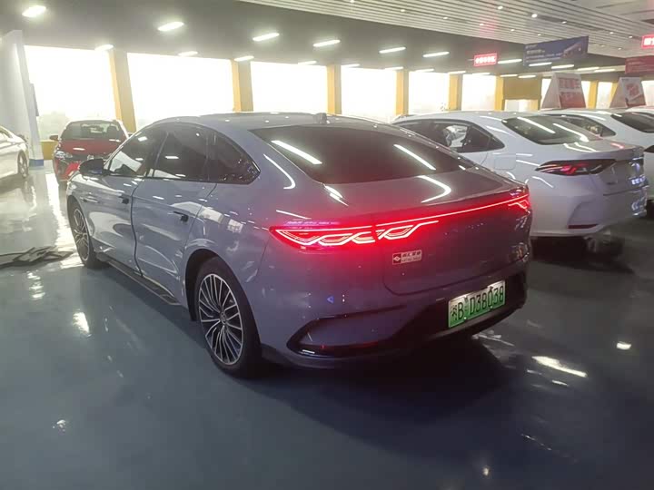 Фото 5 - BYD Han