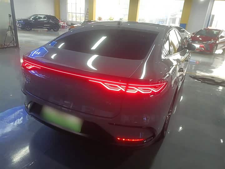 Фото 7 - BYD Han