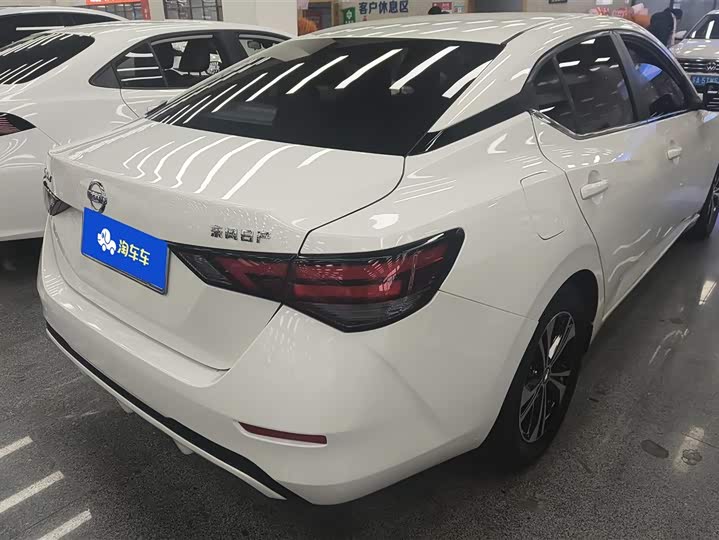 Фото 3 - Nissan Sylphy