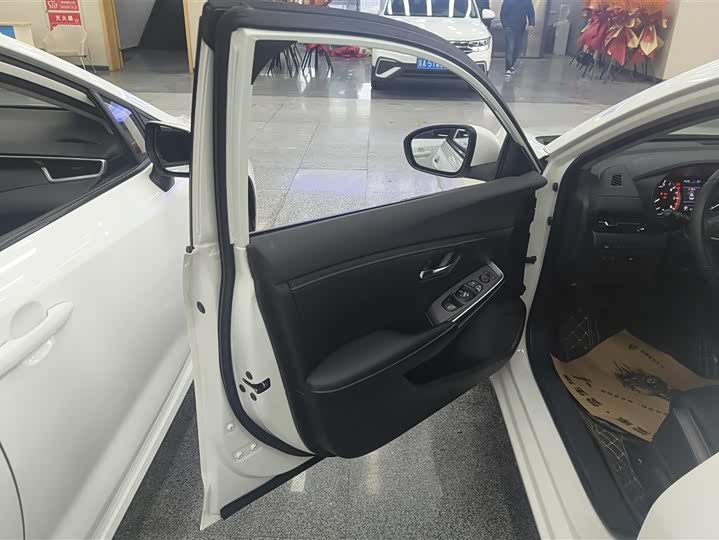 Фото 7 - Nissan Sylphy