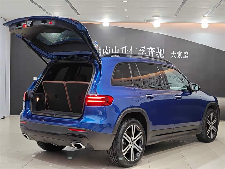Фото 8 - Mercedes-Benz GLB-Class