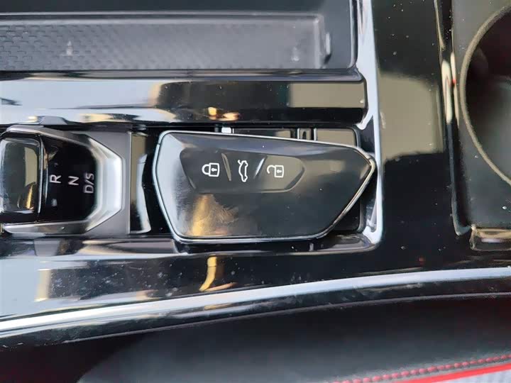 Фото 9 - Volkswagen Lamando L