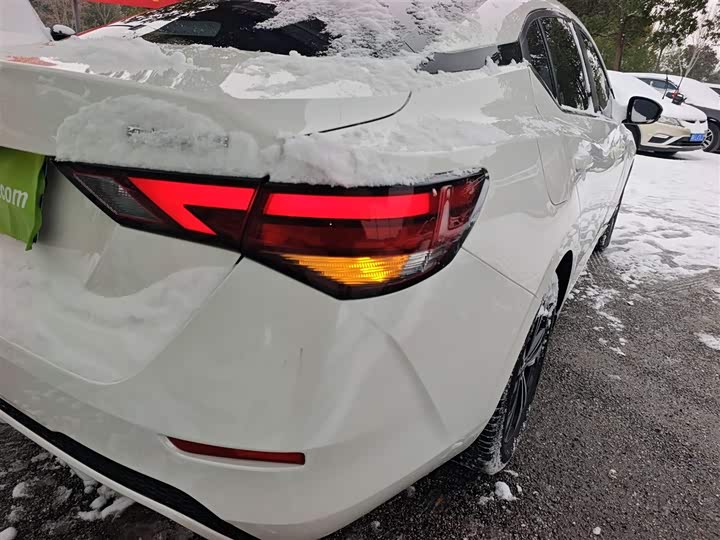 Фото 8 - Nissan Sylphy